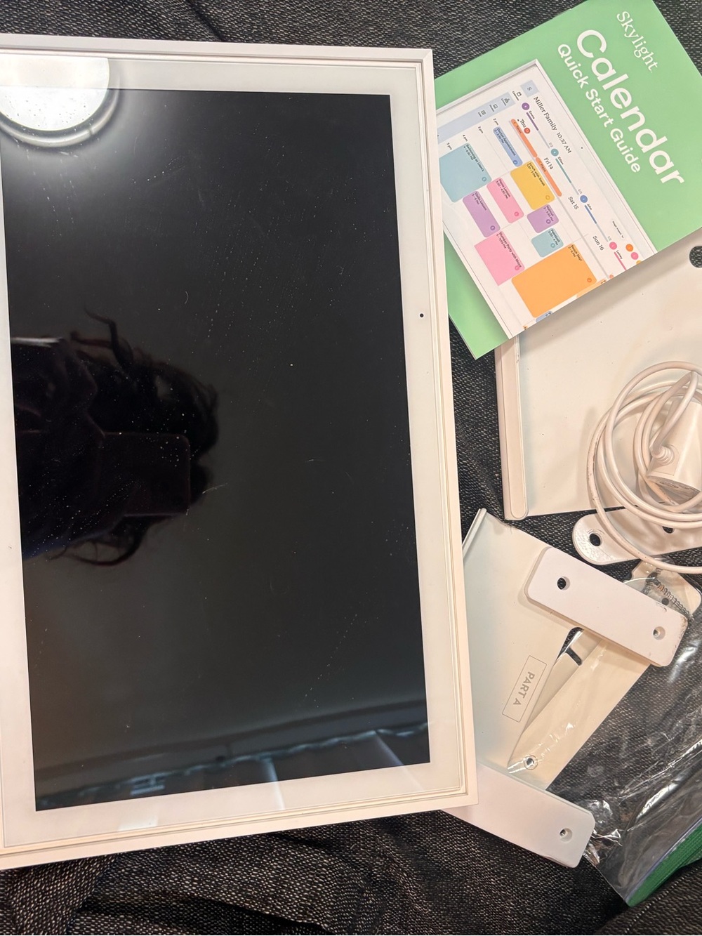 Skylight Digital Photo Frame in White - Complete Set